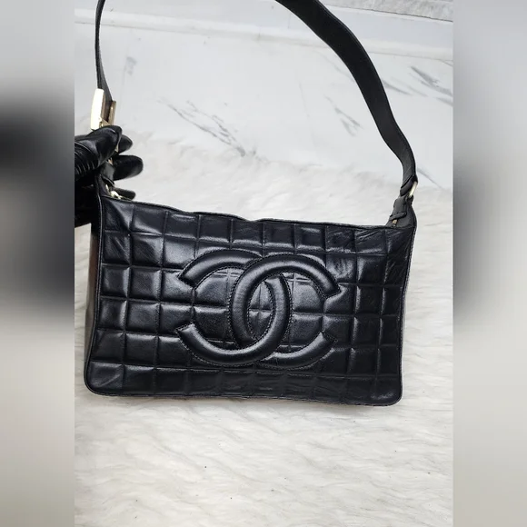 Chanel Black Chocolate Bar LeatherShoulder - Picture 7 of 14